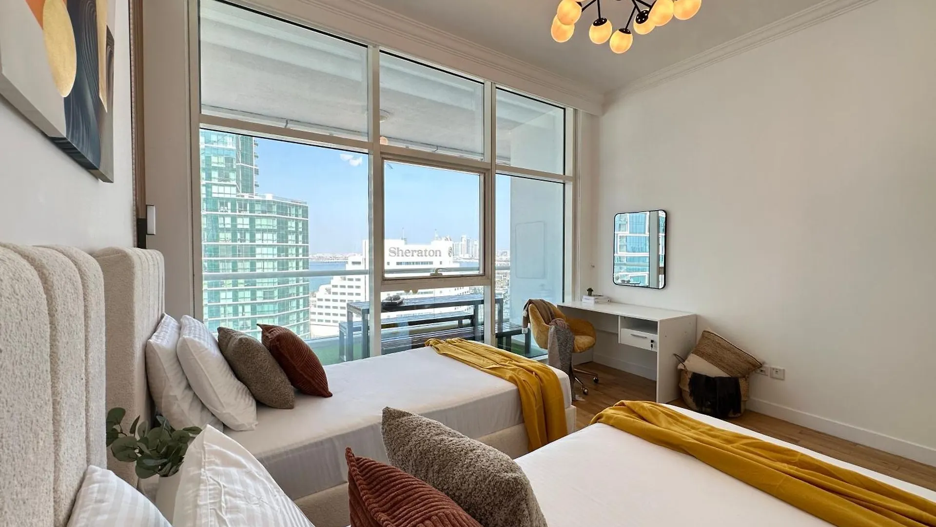 Opulent Flat With Beach, Pool & Canal View In Jbr Dubai