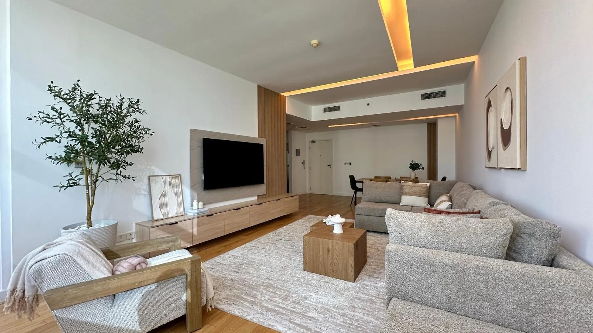 Opulent Flat With Beach, Pool & Canal View In Jbr Dubai Appartamento