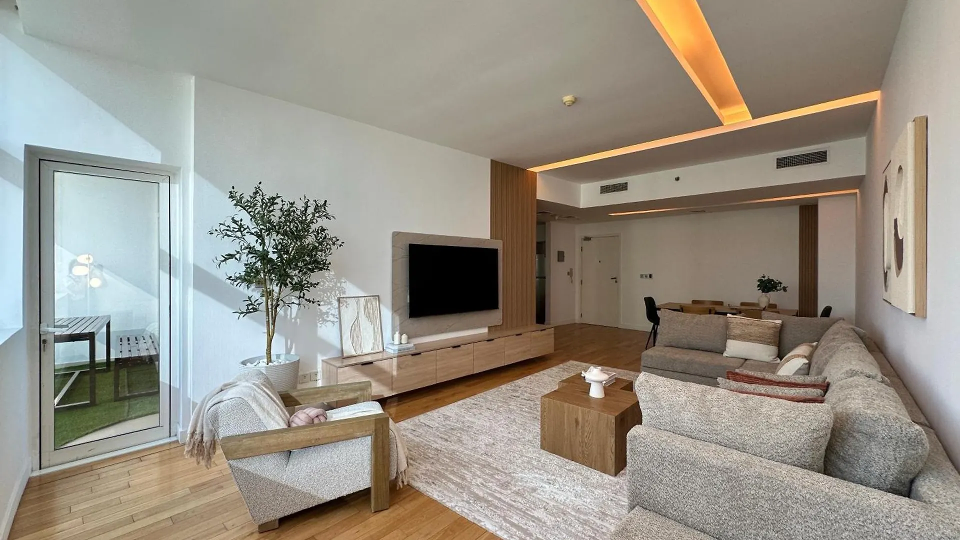 Appartamento Opulent Flat With Beach, Pool & Canal View In Jbr Dubai