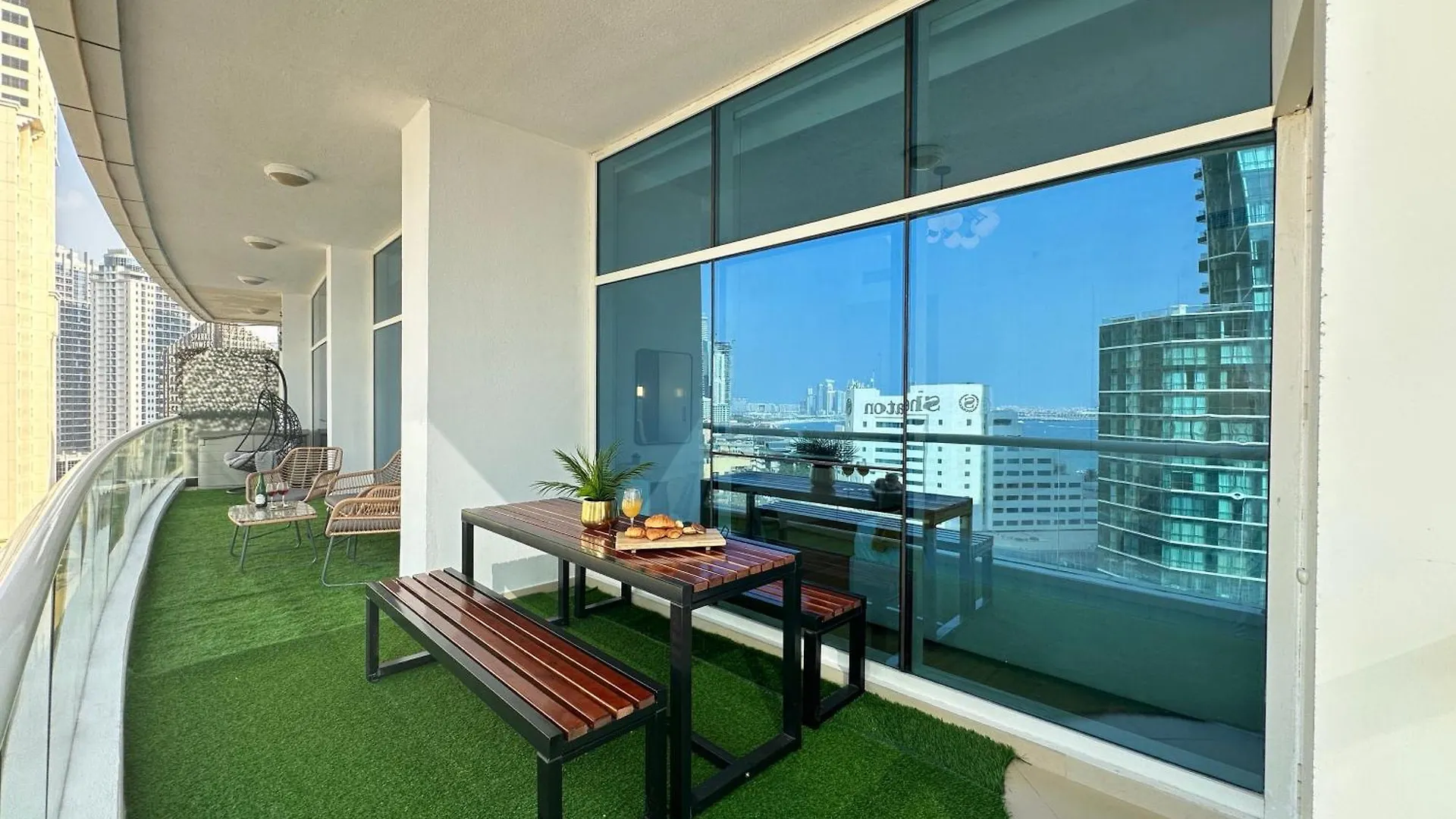 Opulent Flat With Beach, Pool & Canal View In Jbr Dubai Emirati Arabi Uniti