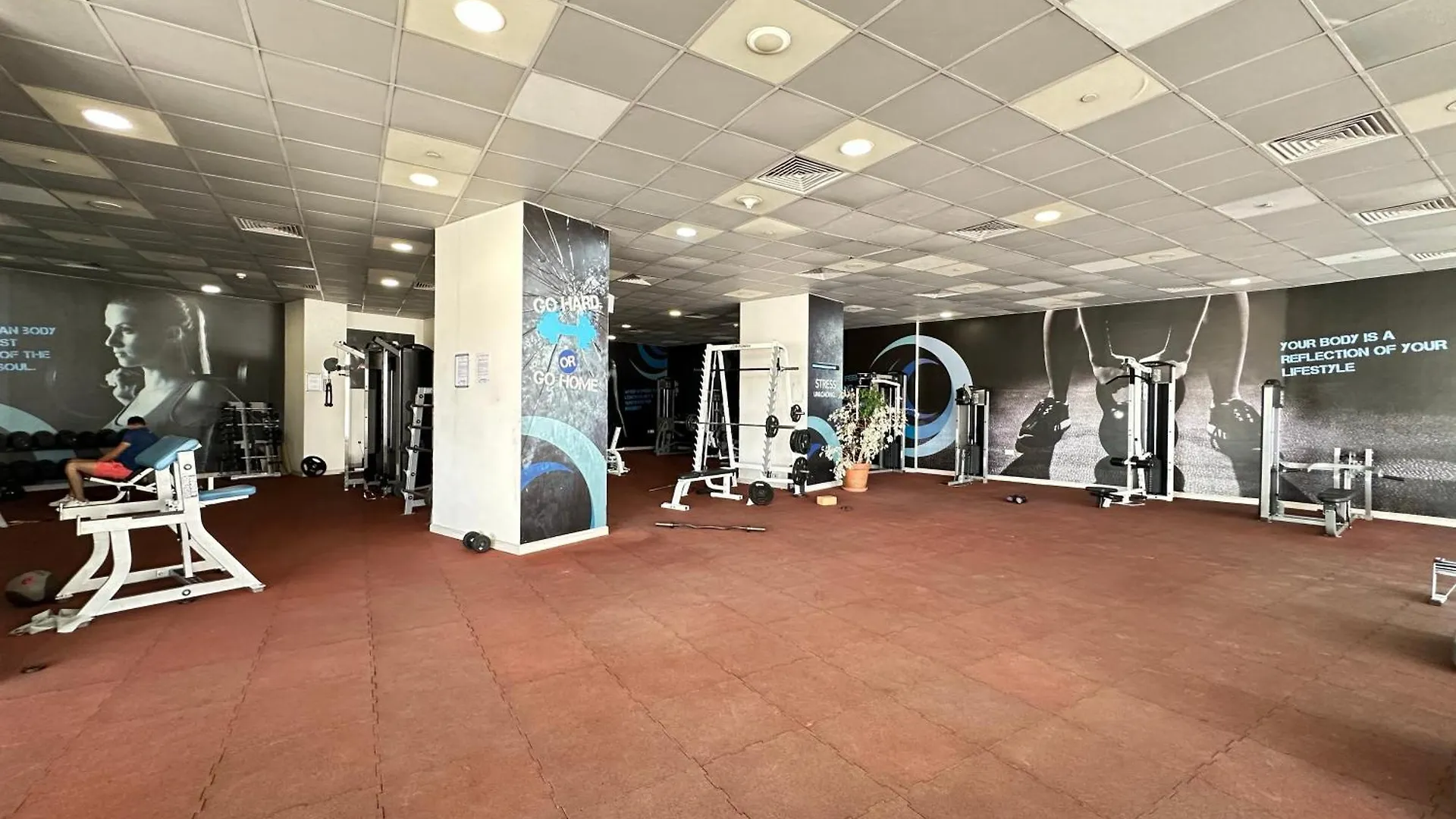 Apartment Opulent Flat With Beach, Pool & Canal View In Jbr Dubai