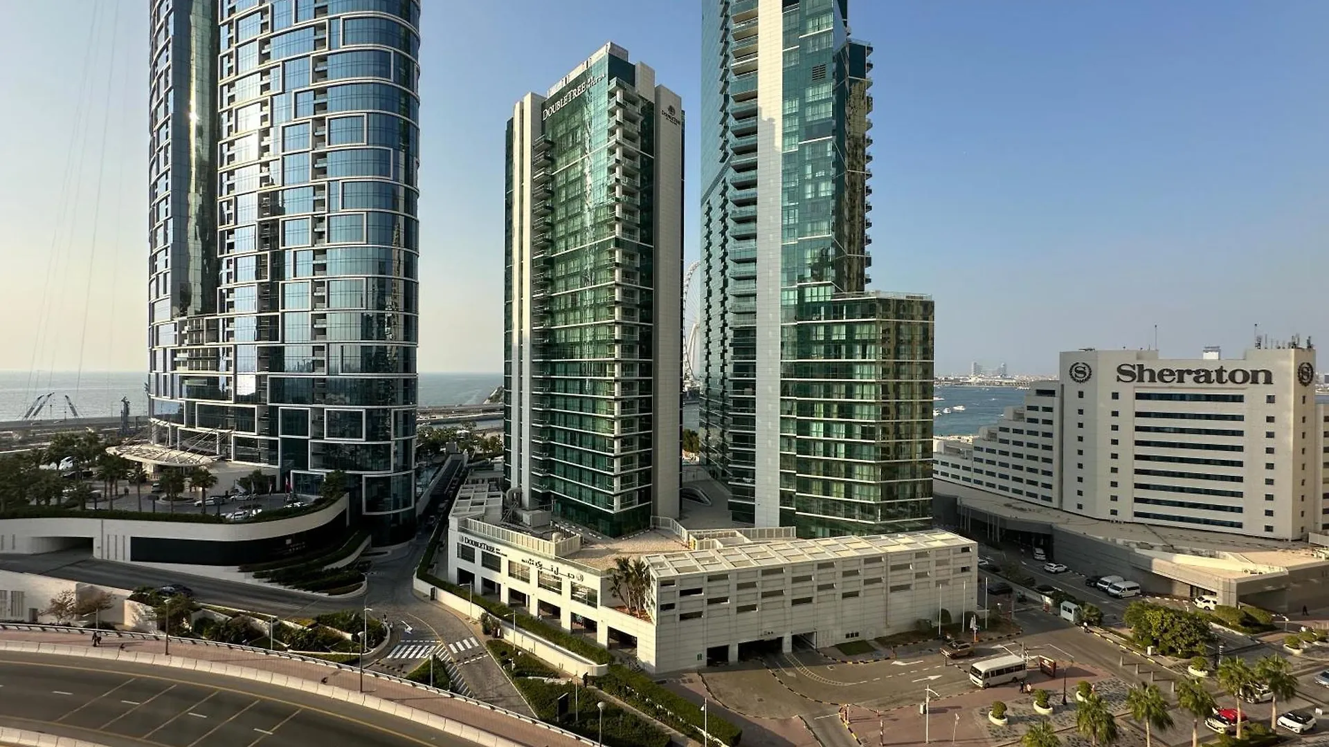 Opulent Flat With Beach, Pool & Canal View In Jbr Dubai Apartment
