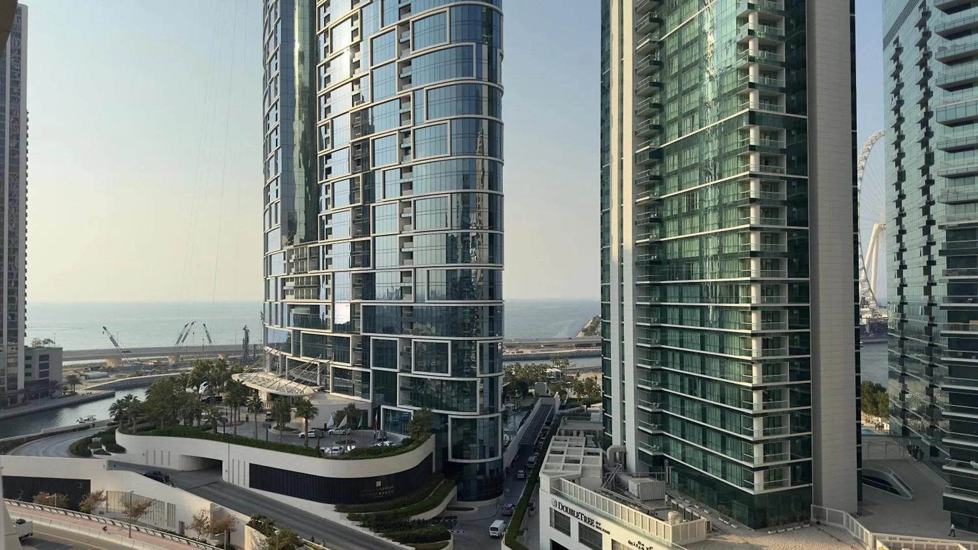 Opulent Flat With Beach, Pool & Canal View In Jbr Dubai