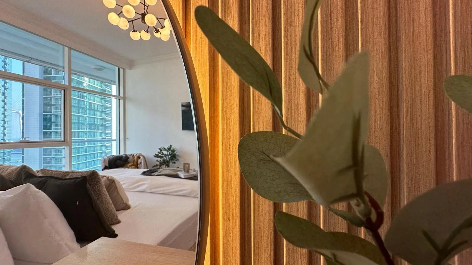 Apartment Opulent Flat With Beach, Pool & Canal View In Jbr Dubai
