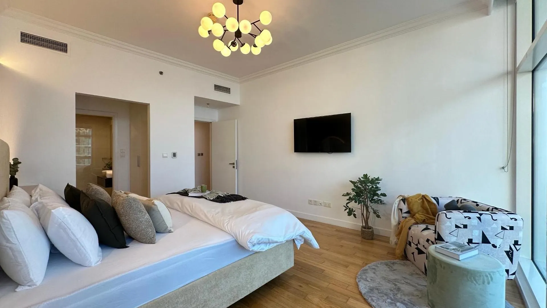 Opulent Flat With Beach, Pool & Canal View In Jbr Dubai 0*,